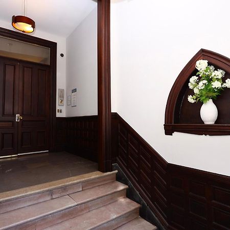 Cozy Newbury Street Studio, #5 Бостон Экстерьер фото